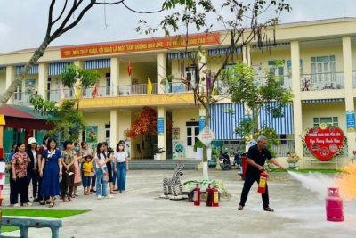 TẬP HUẤN, BỒI DƯỠNG NGHIỆP VỤ PHÒNG CHÁY, CHỮA CHÁY CHO CÁN BỘ, GIÁO VIÊN, NHÂN VIÊN